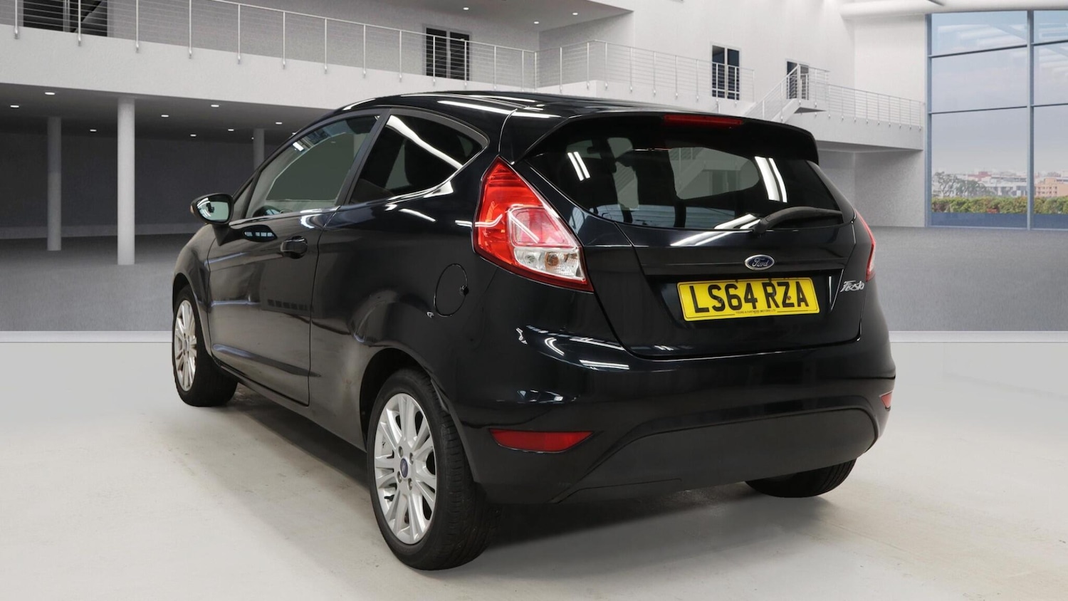 Used Ford Fiesta 2014 for sale - 76179754: Photo 2