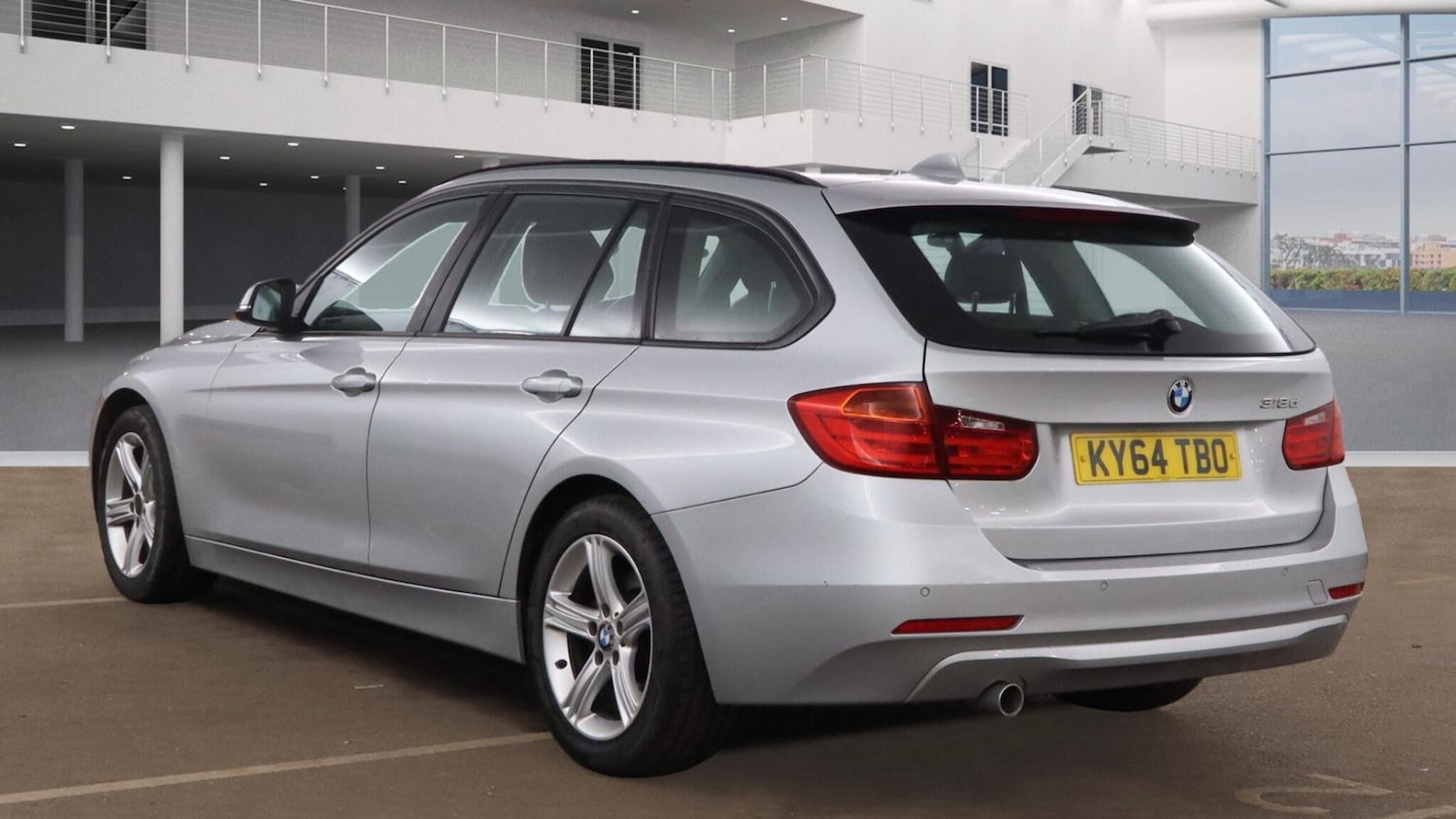 Used BMW 3 Series 2014 for sale - 76866437: Photo 2