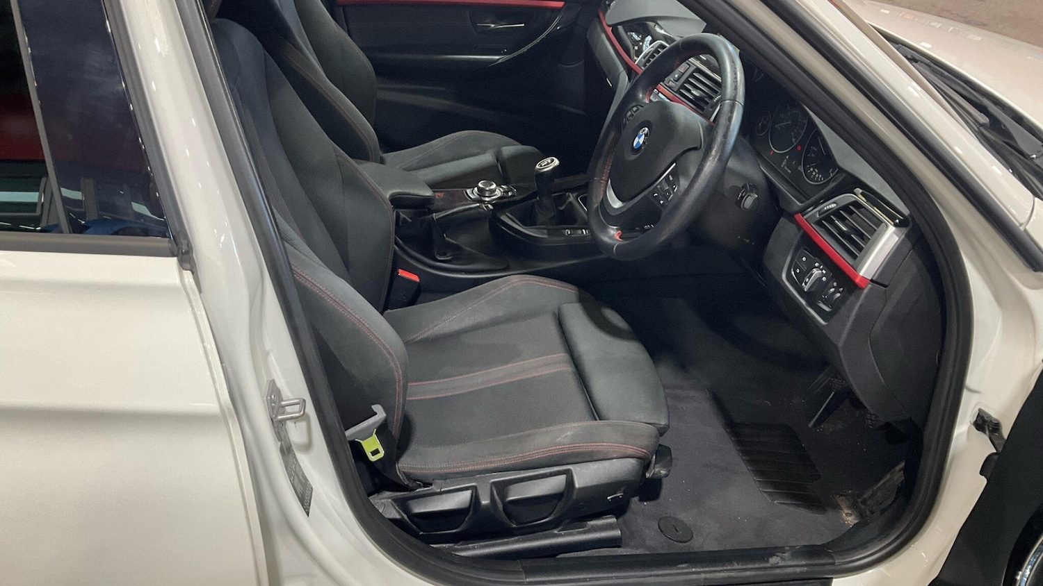 Used BMW 3 Series 2016 for sale - 76200252: Photo 4