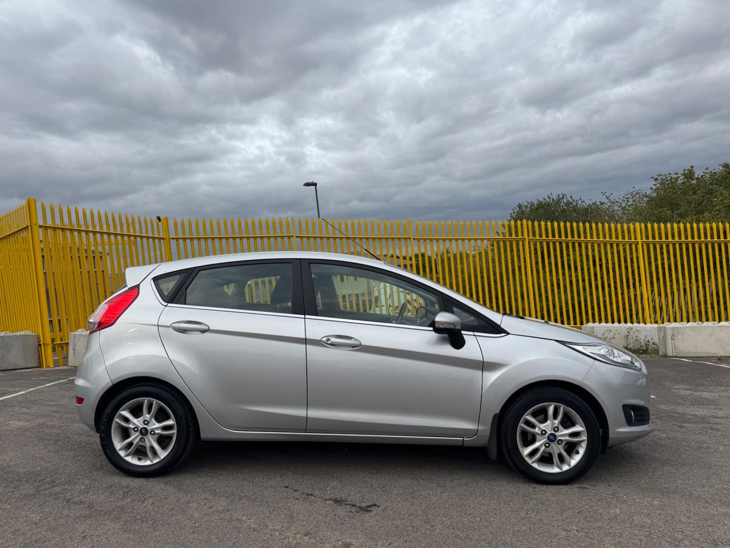 Used Ford Fiesta 2015 for sale - 77395999: Photo 5