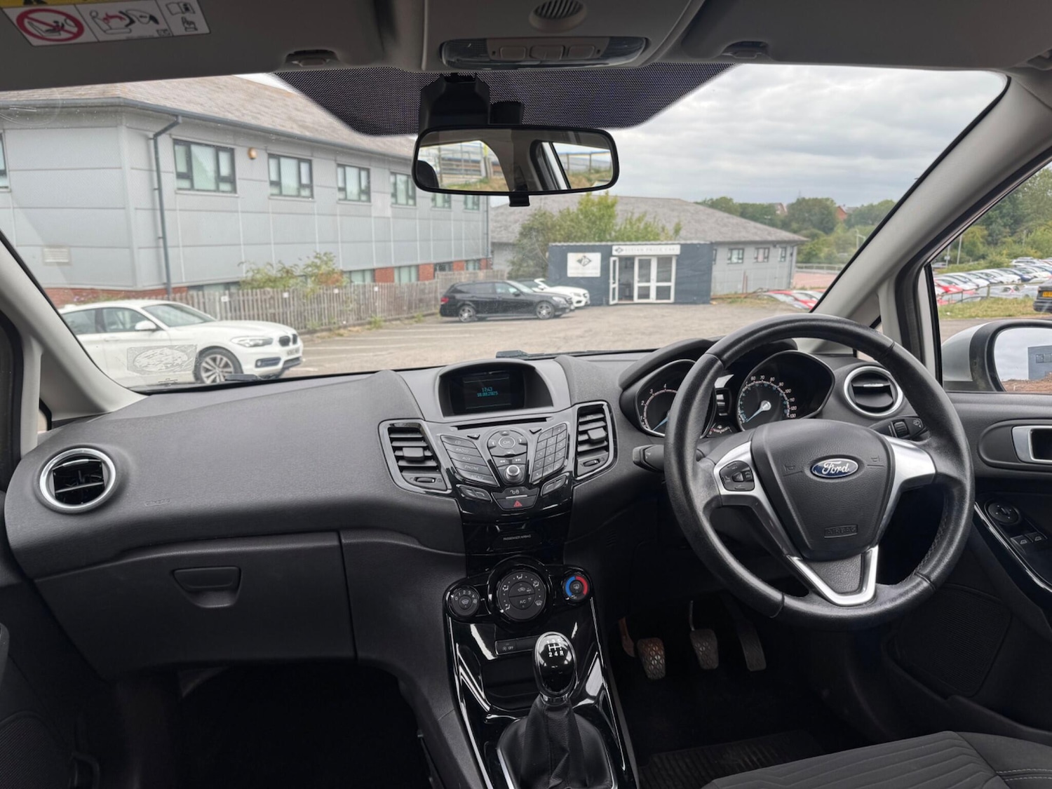 Used Ford Fiesta 2015 for sale - 77395999: Photo 9