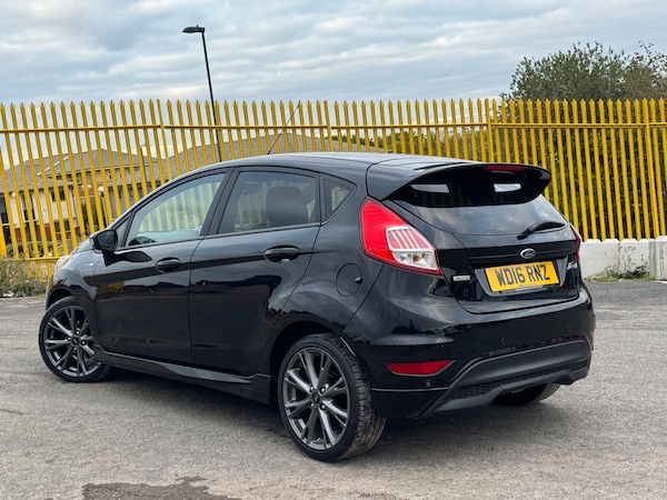 Used Ford Fiesta 2016 for sale - 76307305: Photo 2
