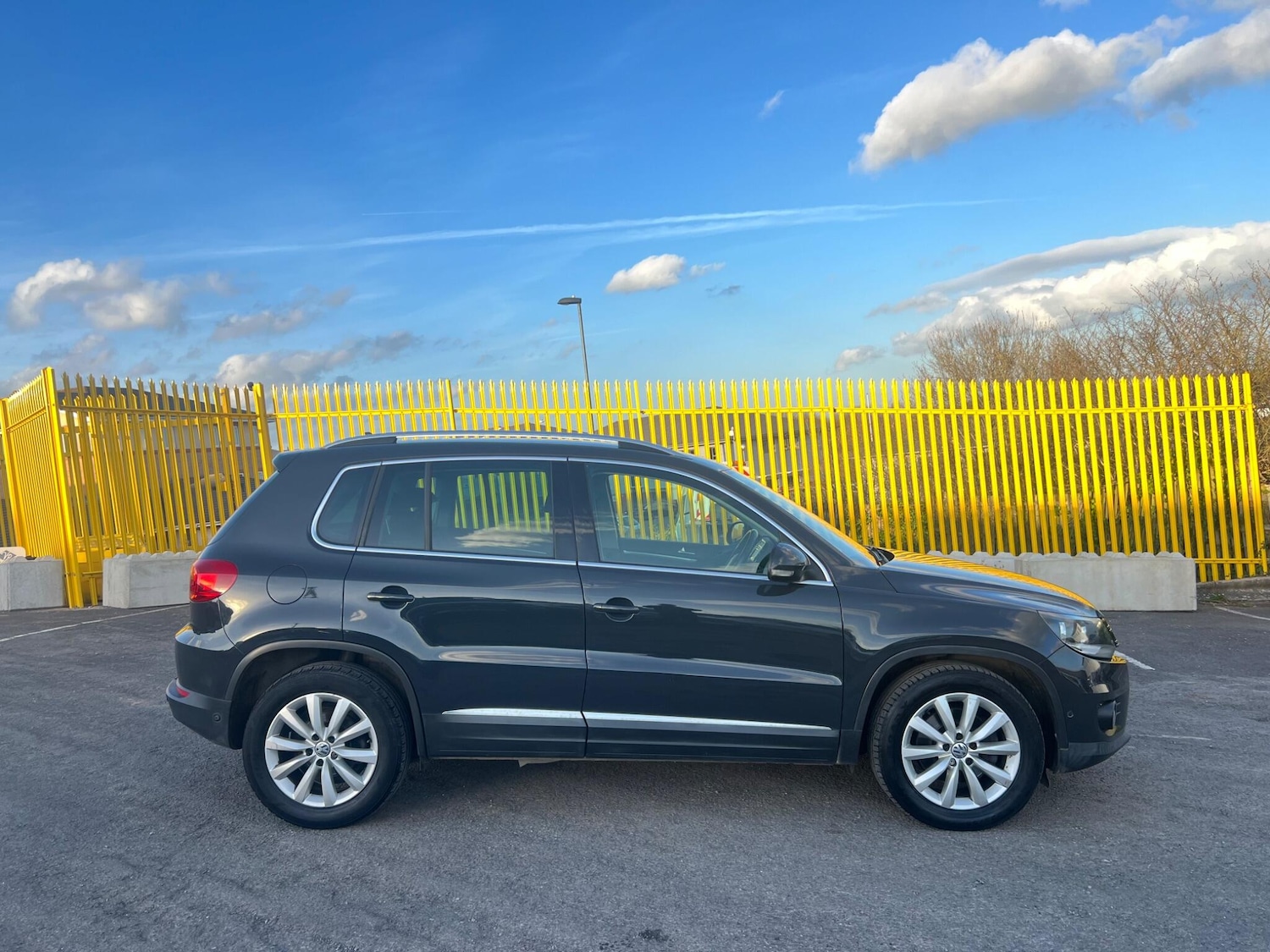 Used Volkswagen Tiguan for sale - 77808650: Photo 5