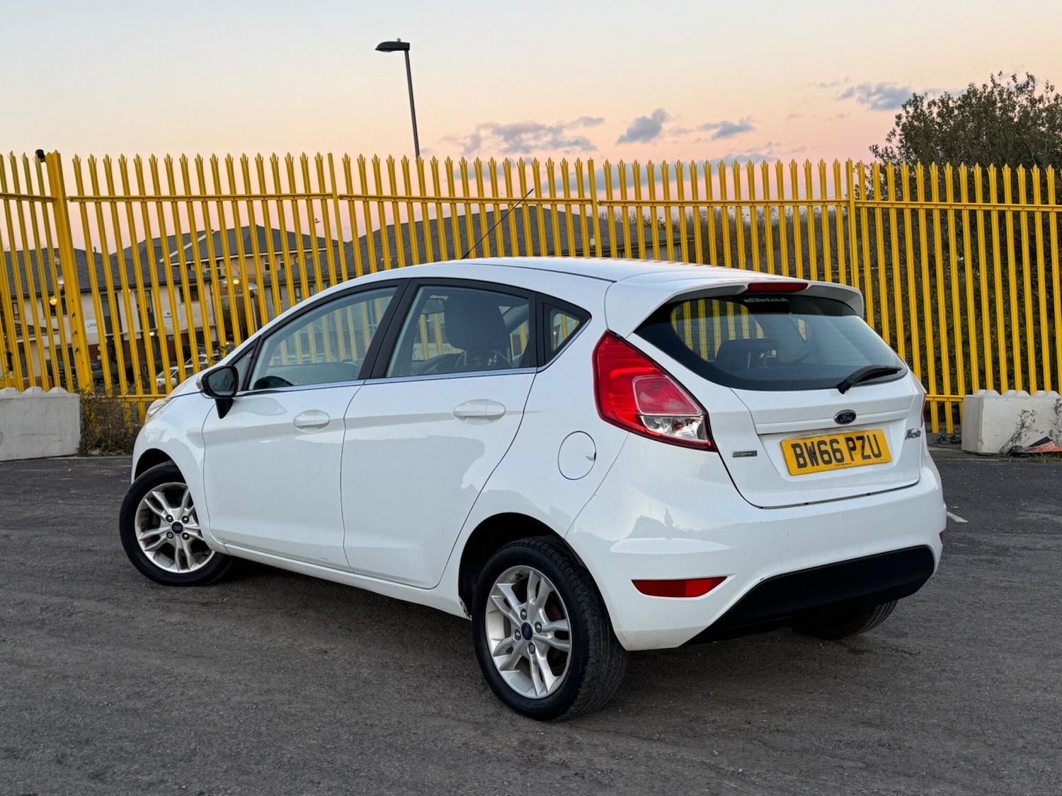 Used Ford Fiesta for sale - 76996843: Photo 2