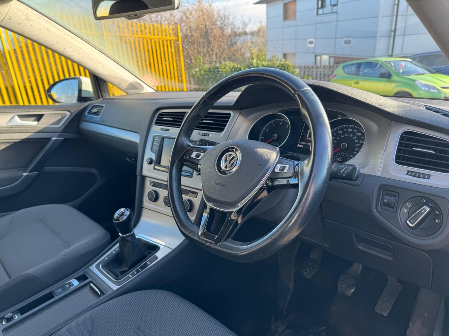Used Volkswagen Golf 2015 for sale - 77191856: Photo 11