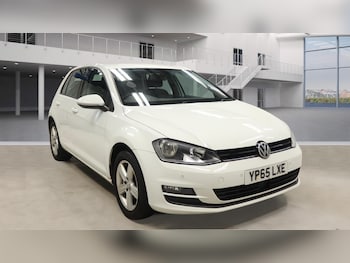 Used Volkswagen Golf 2015 for sale - 77191856: Photo