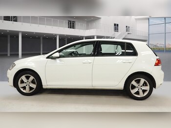 Used Volkswagen Golf 2015 for sale - 77191856: Photo