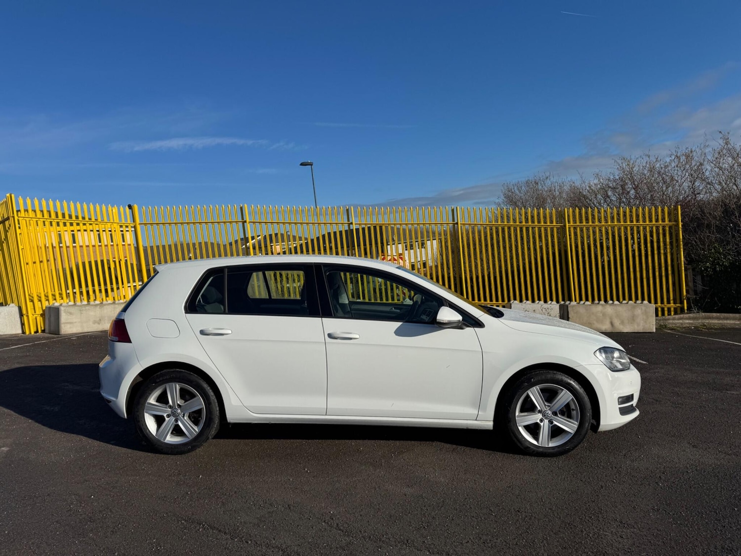 Used Volkswagen Golf 2015 for sale - 77191856: Photo 5