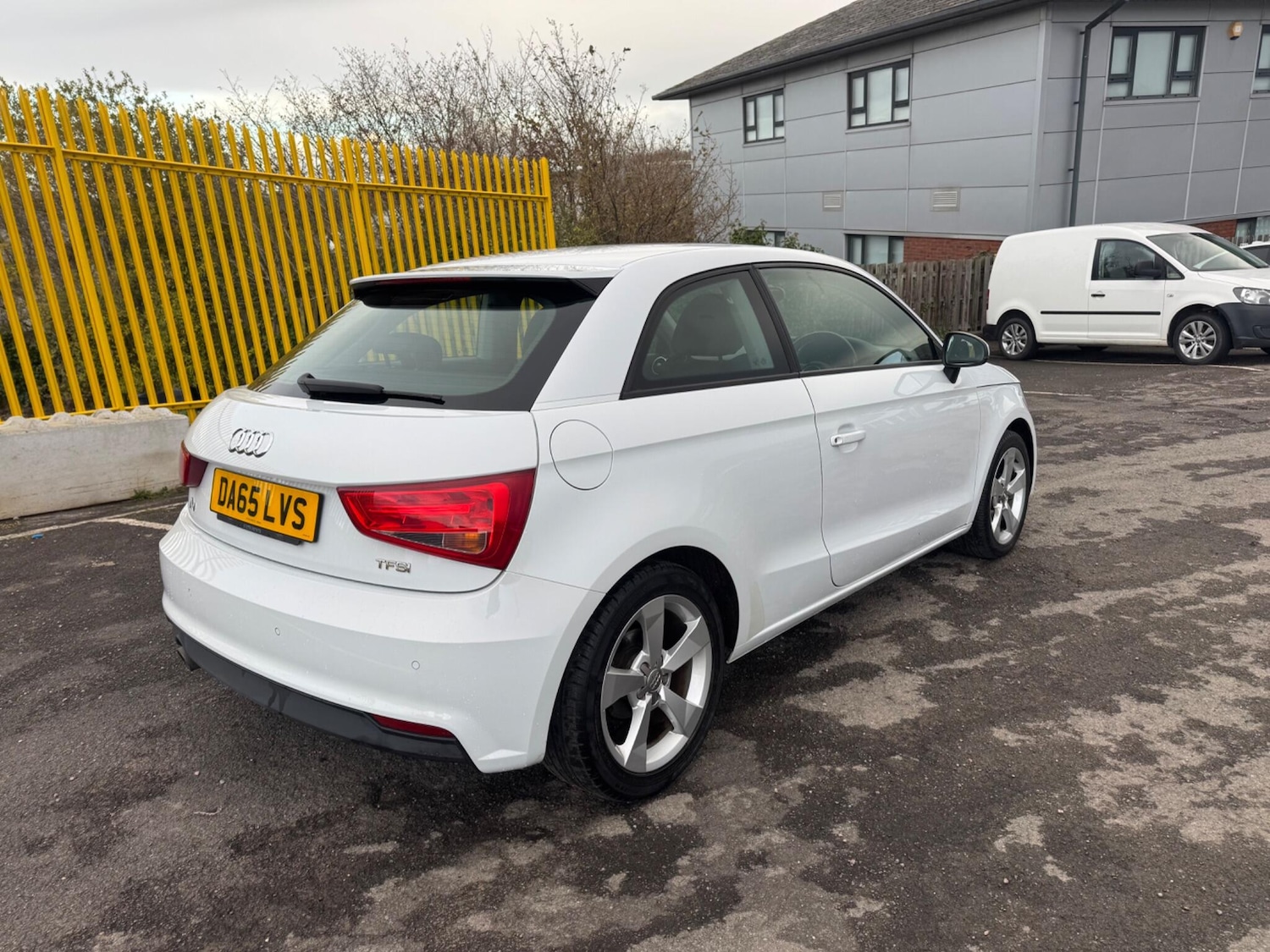 Used Audi A1 2015 for sale - 76753260: Photo 6
