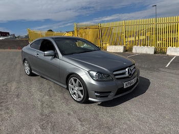 Used Mercedes-Benz C Class 2014 for sale - 79590063: Photo