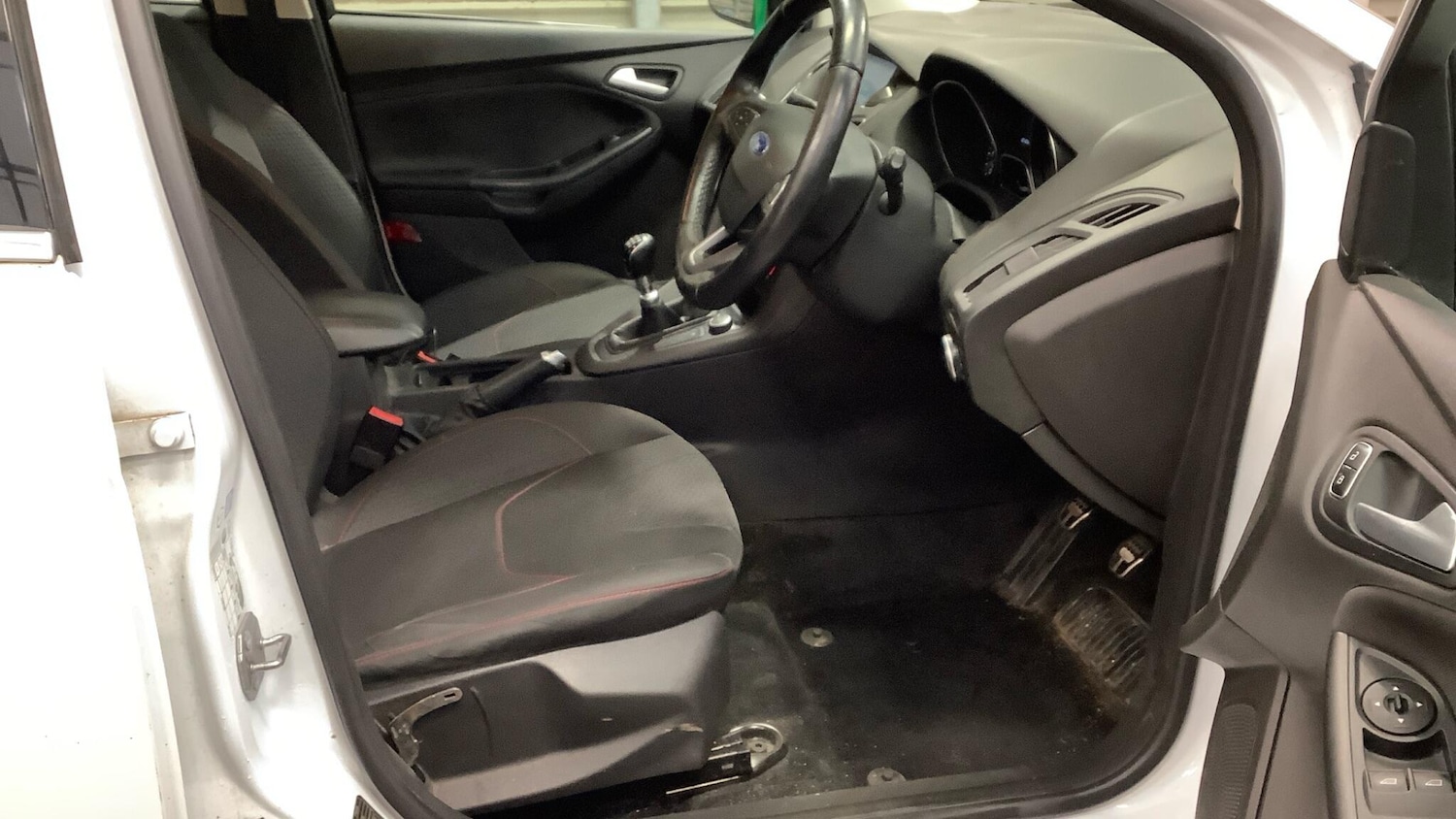 Used Ford Focus 2016 for sale - 77549811: Photo 4