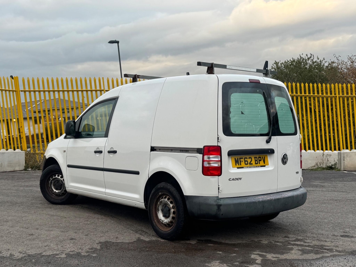 Used Volkswagen Caddy 2012 for sale - 76996408: Photo 2