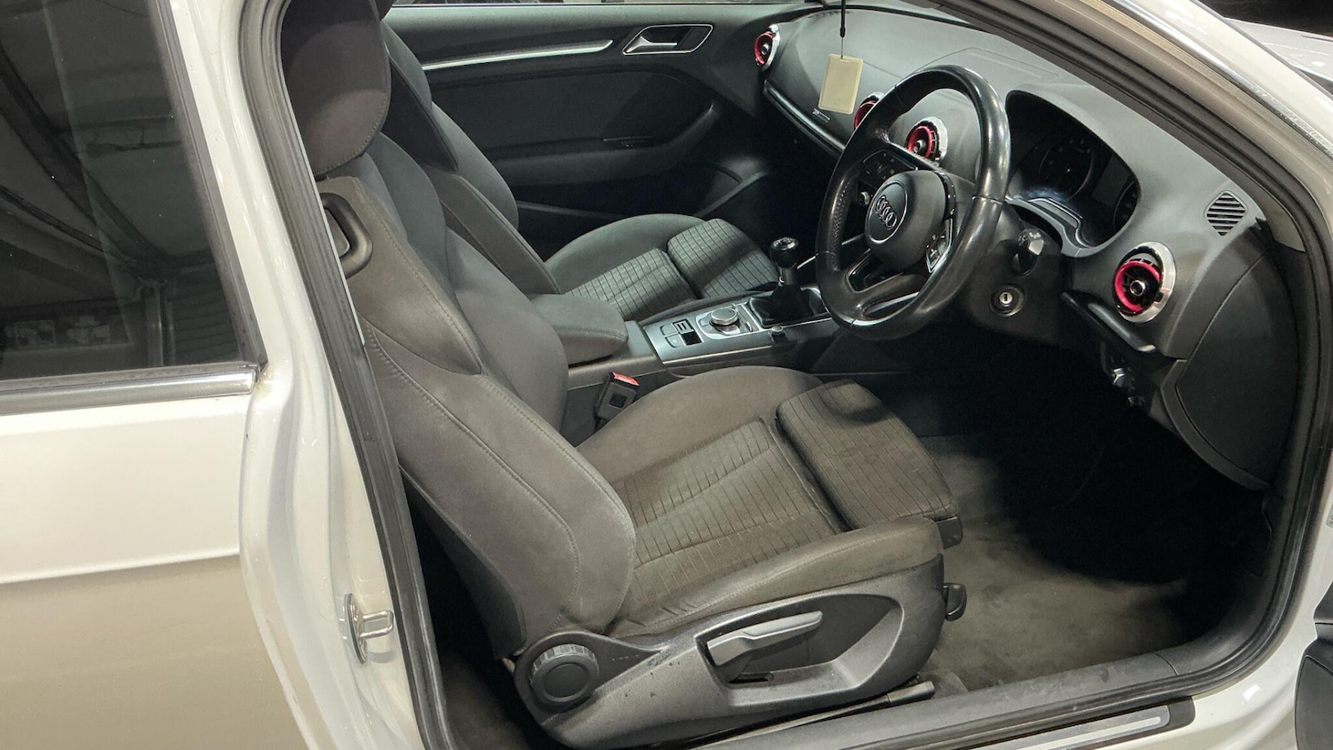 Used Audi A3 2017 for sale - 77191617: Photo 4