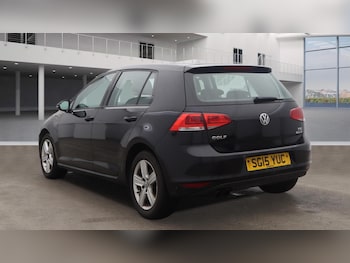 Used Volkswagen Golf 2015 for sale - 77768596: Photo