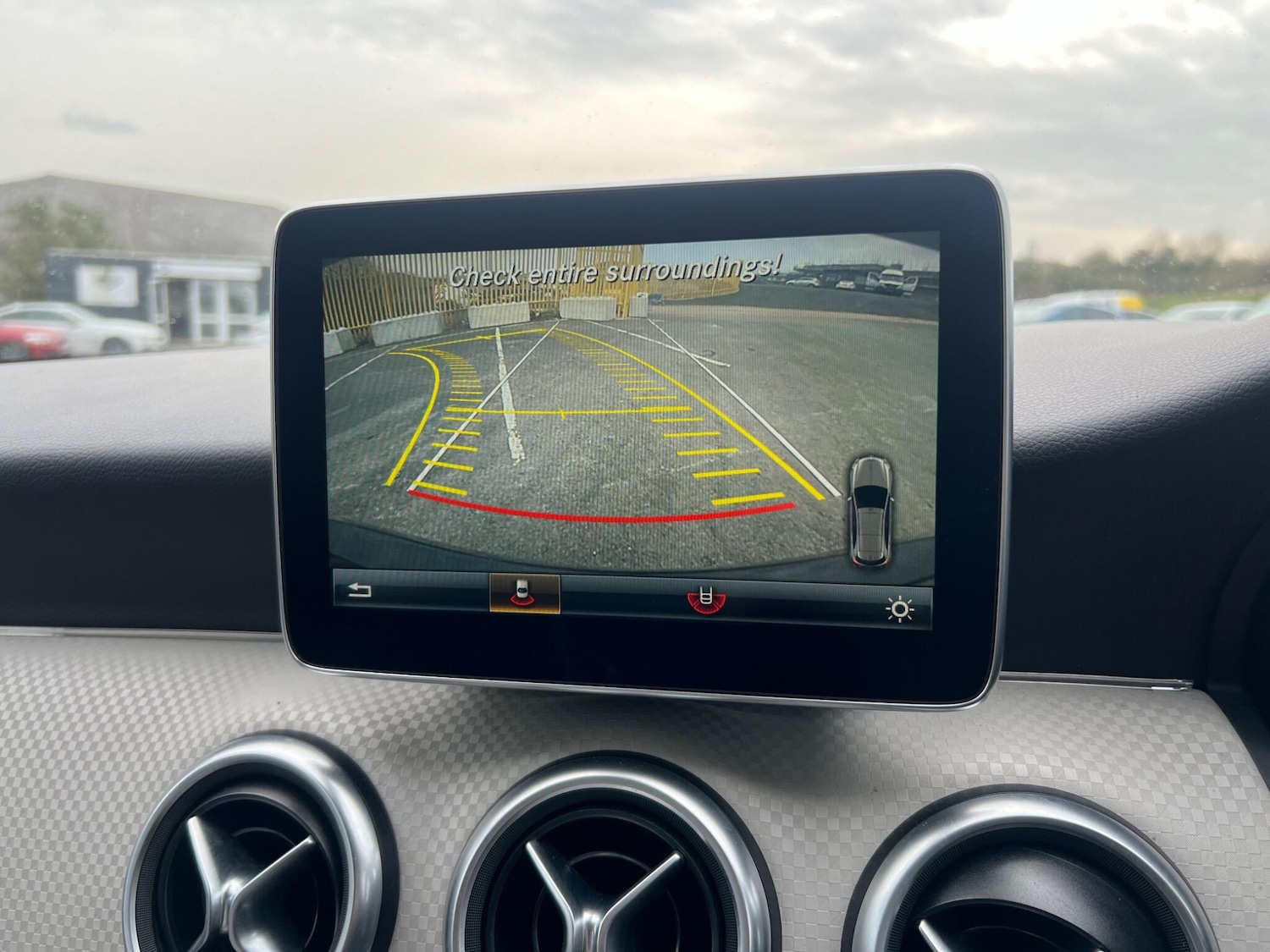 Used Mercedes-Benz A-Class 2016 for sale - 76839632: Photo 8