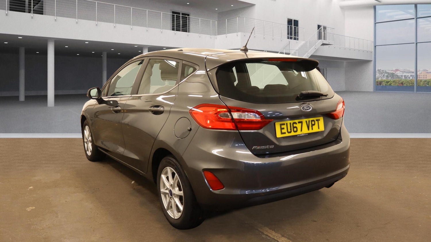 Used Ford Fiesta 2017 for sale - 76388504: Photo 2