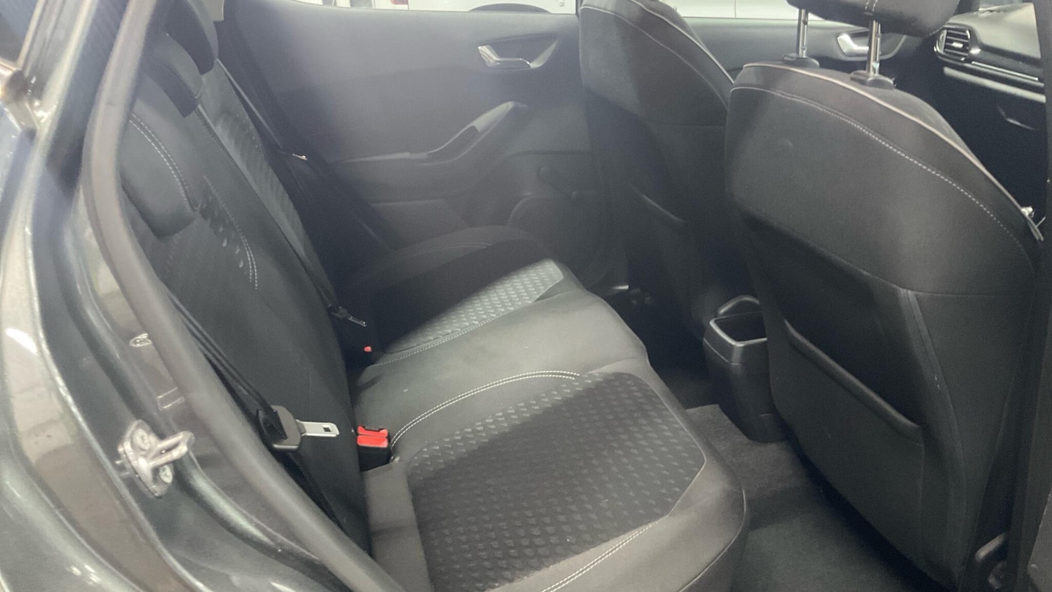 Used Ford Fiesta 2017 for sale - 76388504: Photo 5