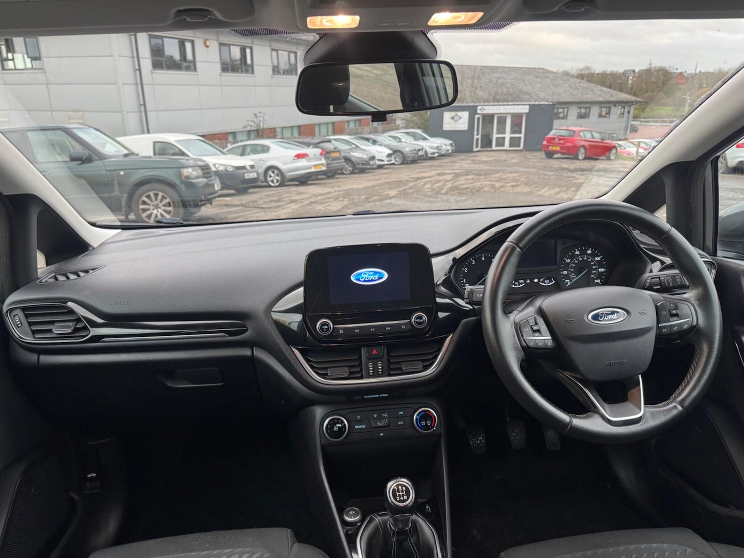 Used Ford Fiesta 2017 for sale - 76388504: Photo 9