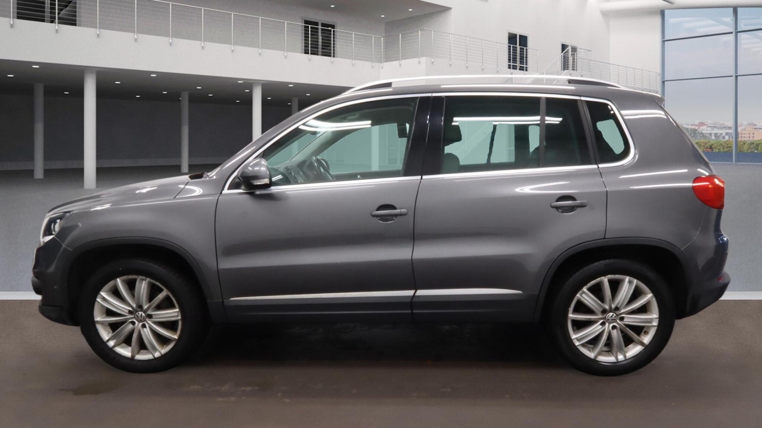 Used Volkswagen Tiguan 2013 for sale - 77509961: Photo 3