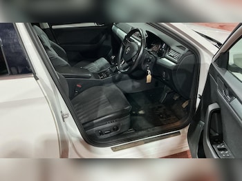 Used Skoda Superb 2018 for sale - 77549511: Photo