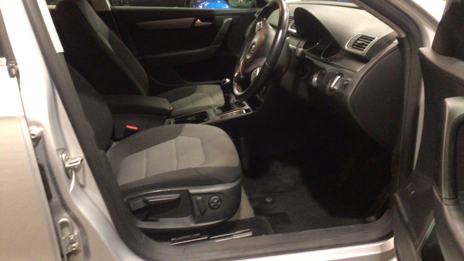 Used Volkswagen Passat 2012 for sale - 76865492: Photo 4