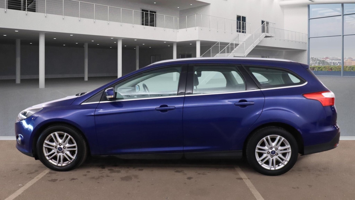 Used Ford Focus 2013 for sale - 77166463: Photo 3