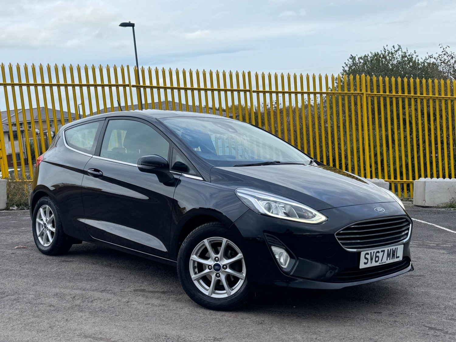 Used Ford Fiesta 2017 for sale - 76388070: Photo 1