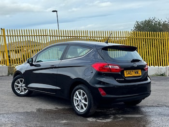 Used Ford Fiesta 2017 for sale - 76388070: Photo