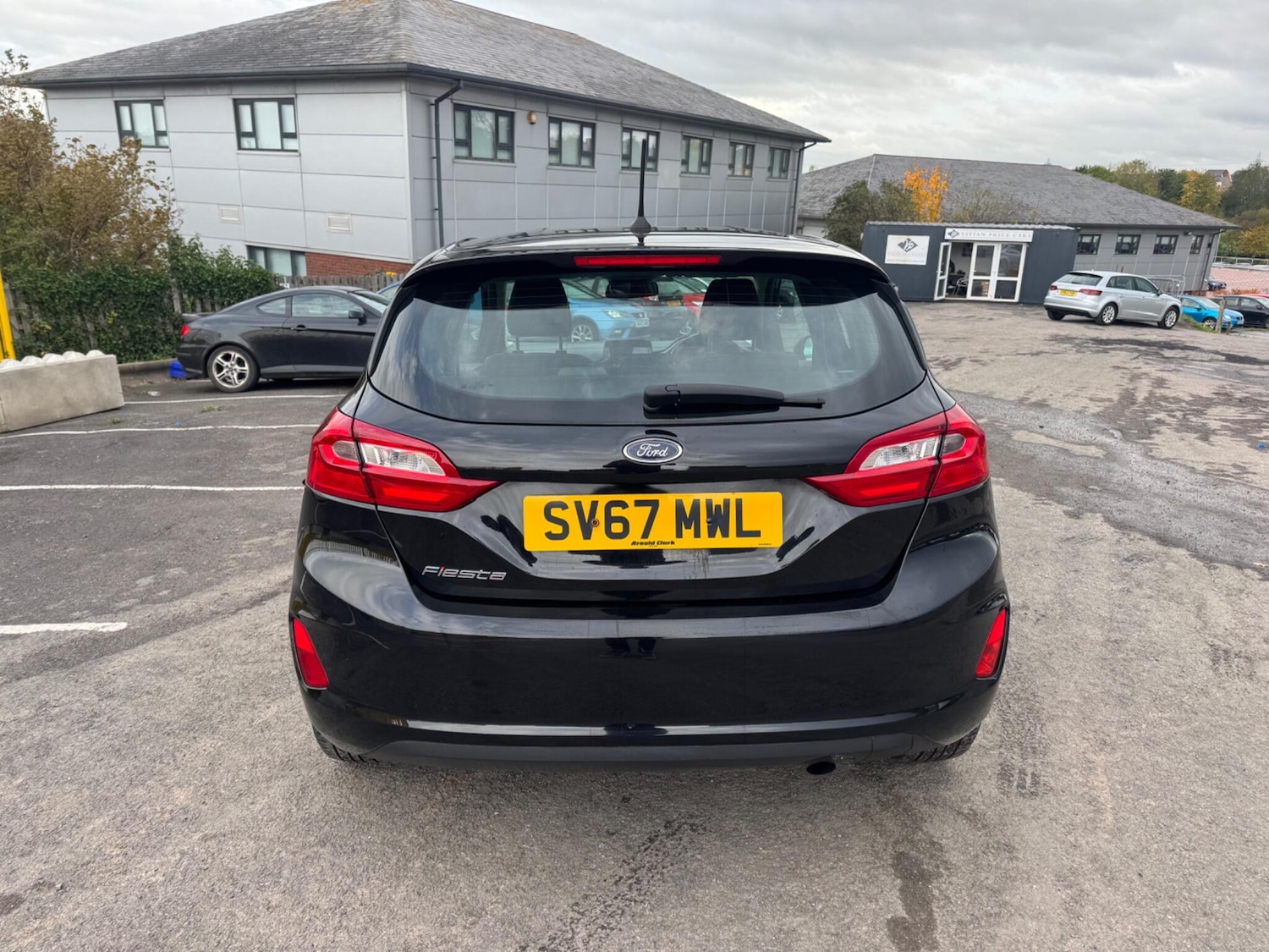 Used Ford Fiesta 2017 for sale - 76388070: Photo 8