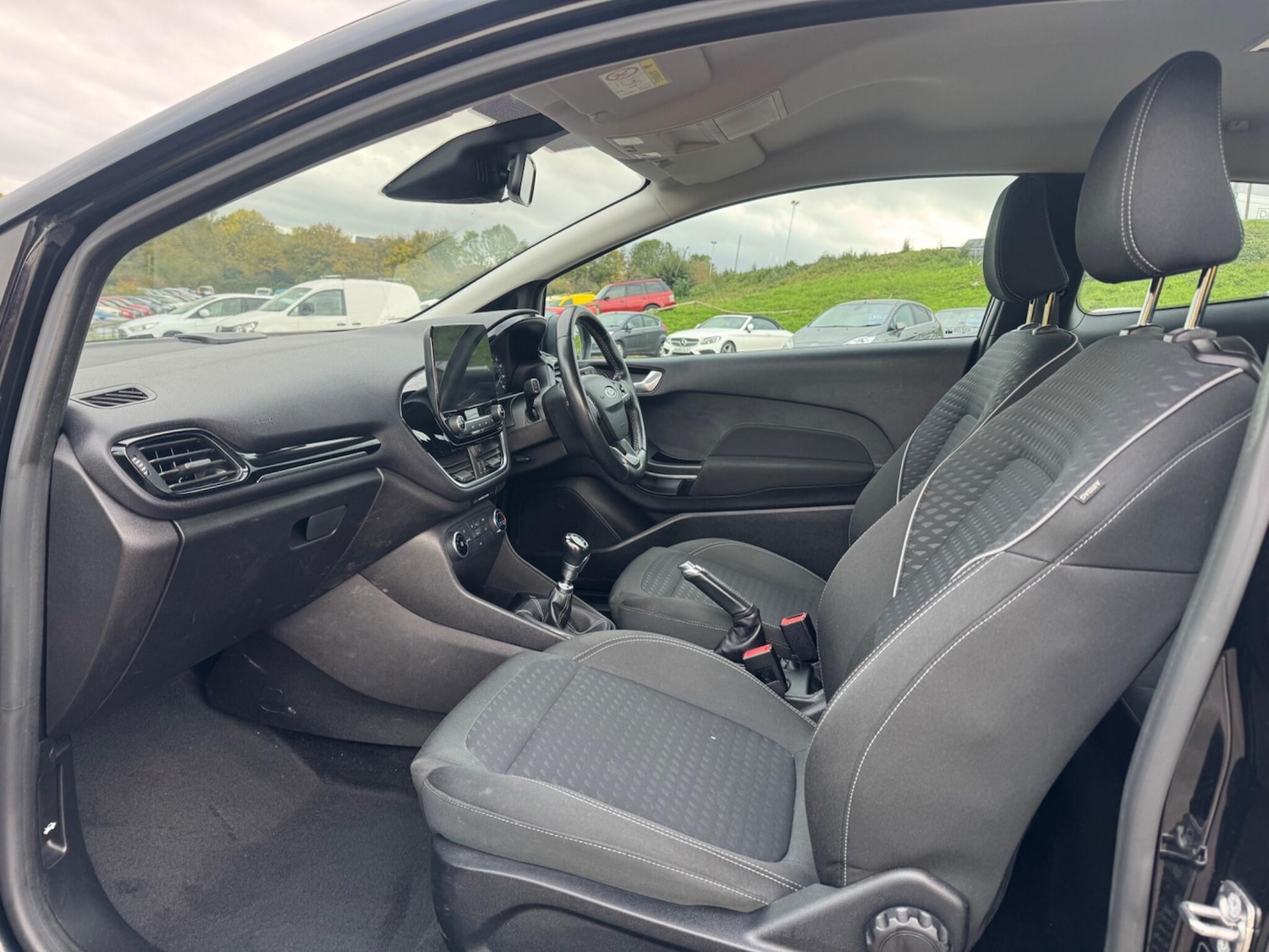 Used Ford Fiesta 2017 for sale - 76388070: Photo 9