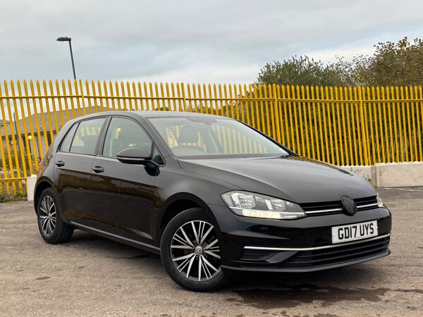 Used Volkswagen Golf 2017 for sale - 76095024: Photo 1