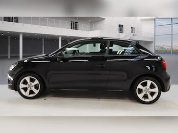 Used Audi A1 2017 for sale - 76898550: Photo