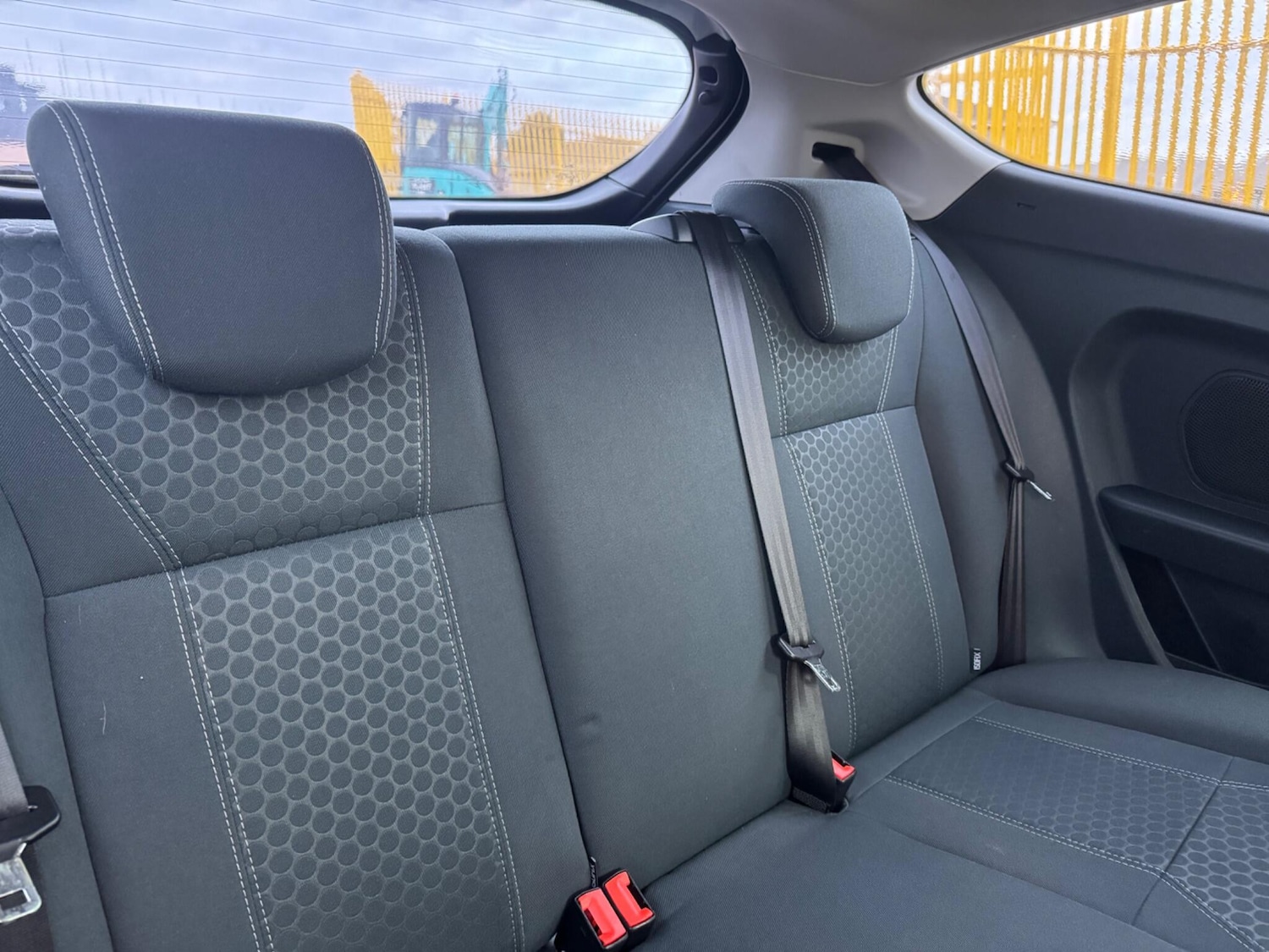 Used Ford Fiesta 2012 for sale - 76306939: Photo 12
