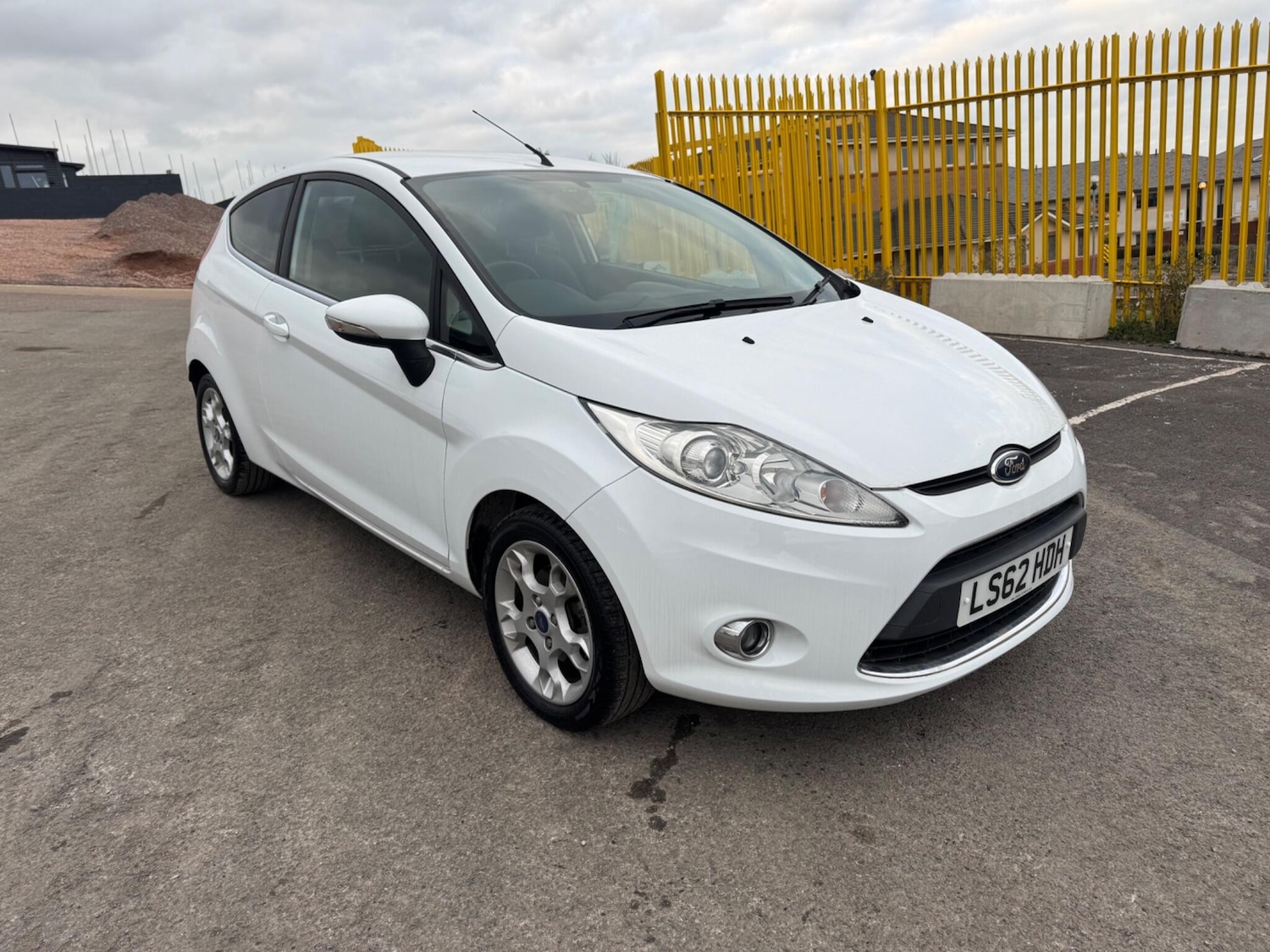 Used Ford Fiesta 2012 for sale - 76306939: Photo 4