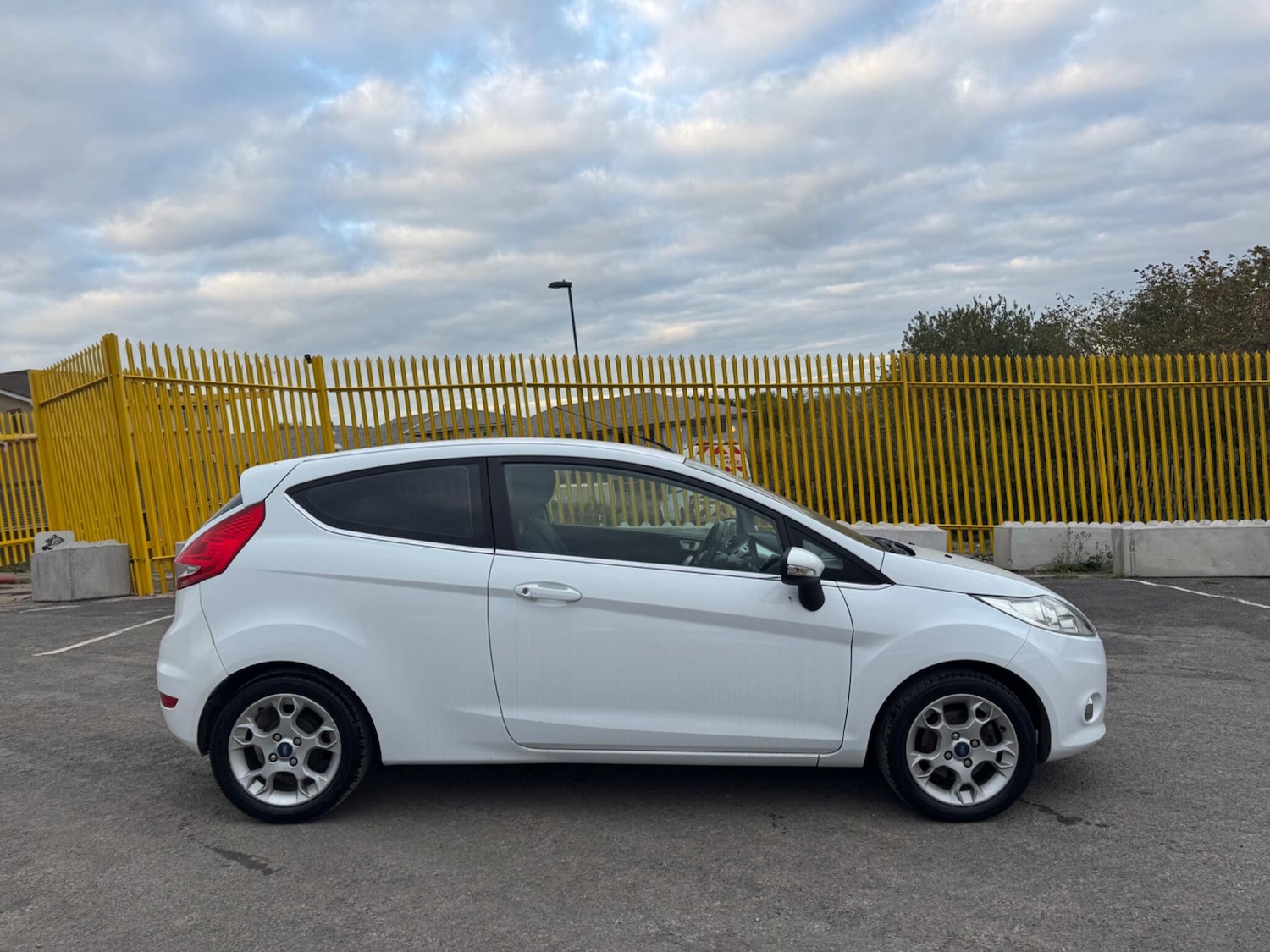 Used Ford Fiesta 2012 for sale - 76306939: Photo 5
