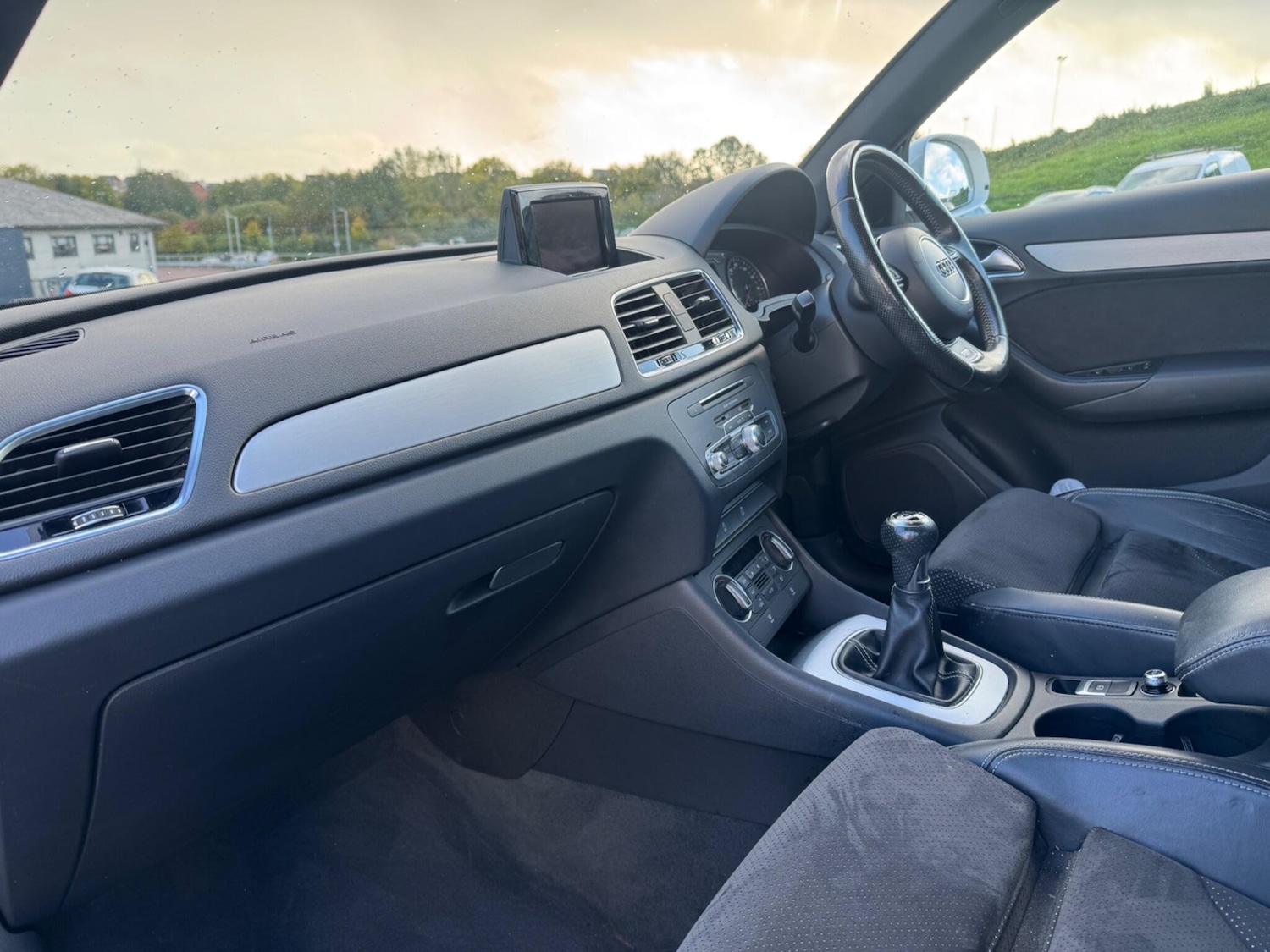 Used Audi Q3 for sale - 76993546: Photo 10