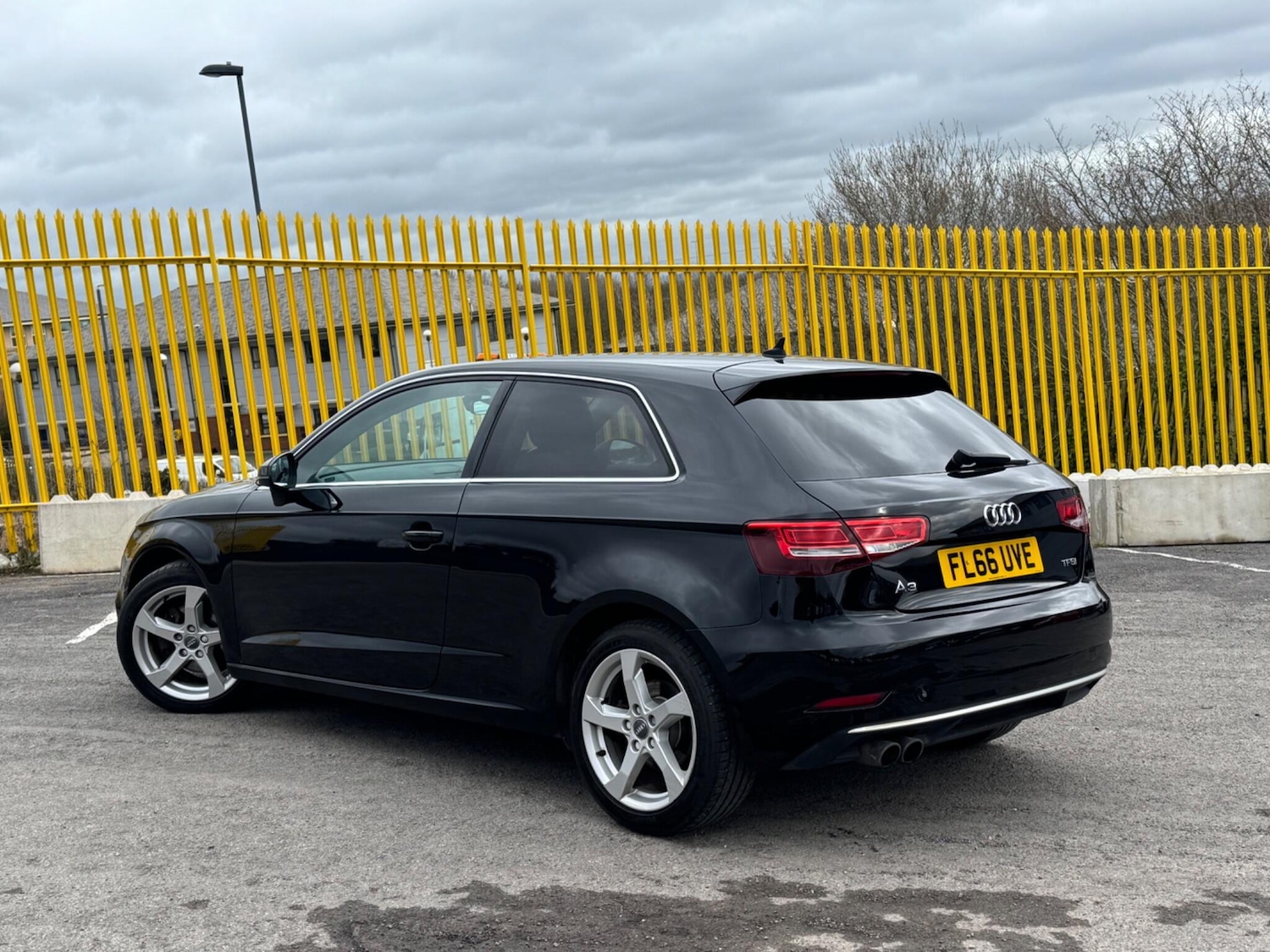 Used Audi A3 2016 for sale - 77320804: Photo 2