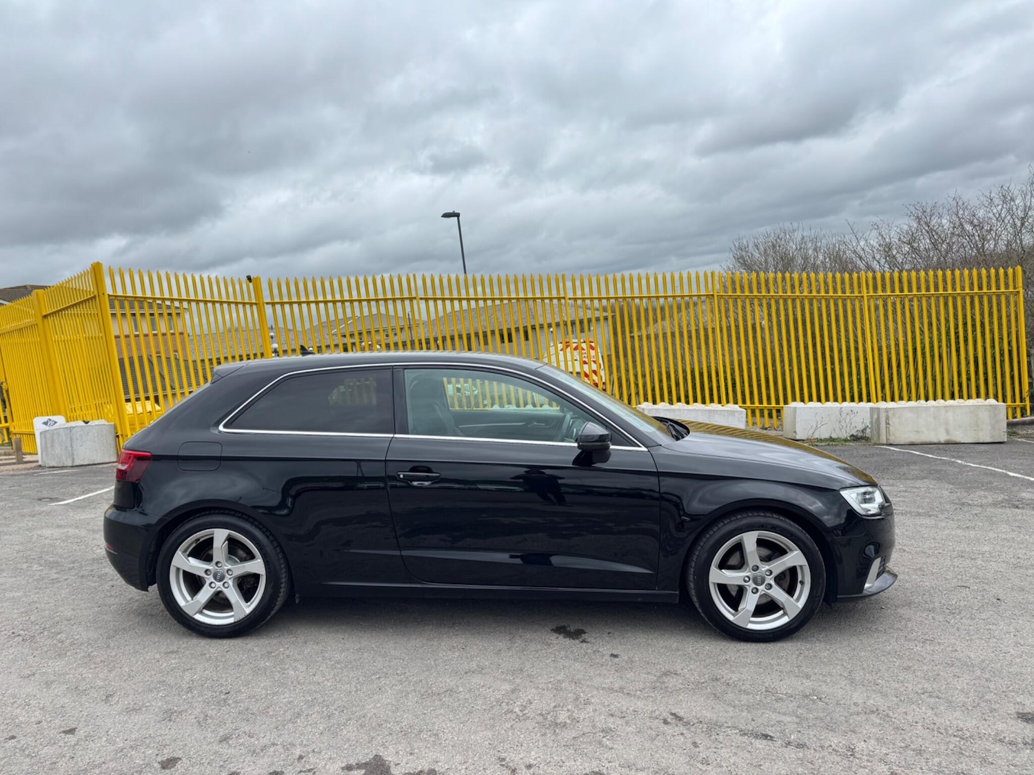 Used Audi A3 2016 for sale - 77320804: Photo 5
