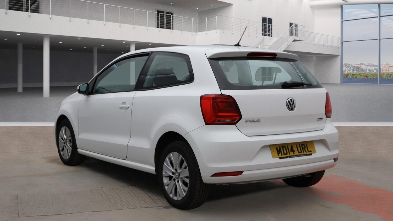 Used Volkswagen Polo 2014 for sale - 77098170: Photo 2