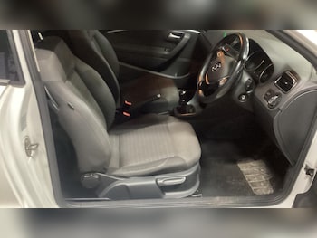 Used Volkswagen Polo 2014 for sale - 77098170: Photo