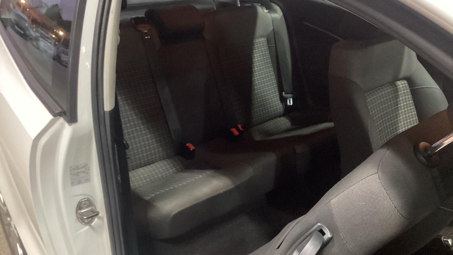 Used Volkswagen Polo 2014 for sale - 77098170: Photo 5