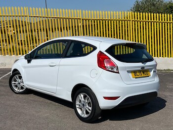 Used Ford Fiesta 2015 for sale - 74828778: Photo