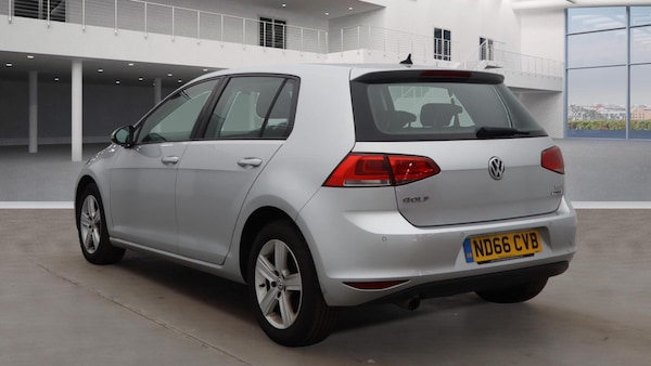 Used Volkswagen Golf 2016 for sale - 76166471: Photo 2