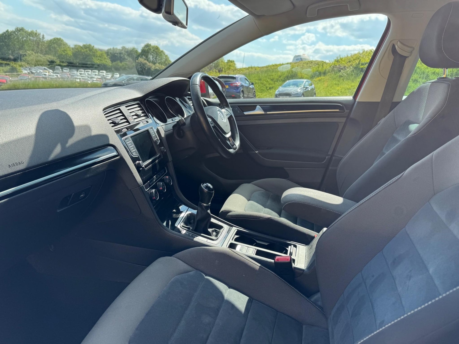 Used Volkswagen Golf 2015 for sale - 76527799: Photo 14