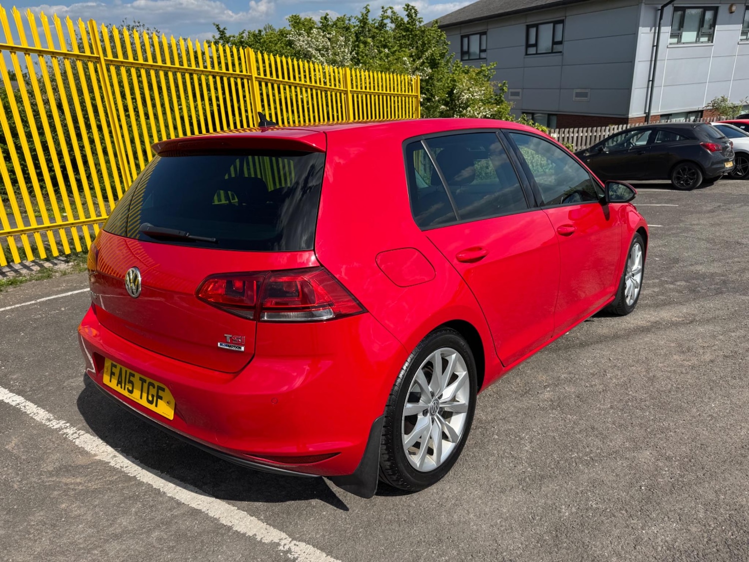 Used Volkswagen Golf 2015 for sale - 76527799: Photo 3