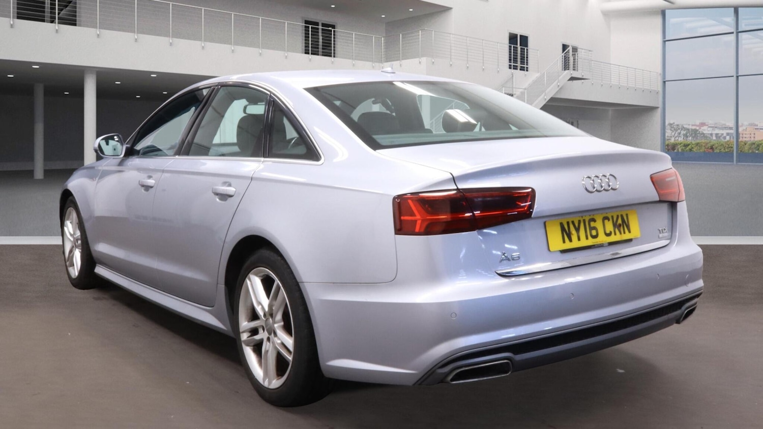 Used Audi A6 Saloon 2016 for sale - 76349784: Photo 2