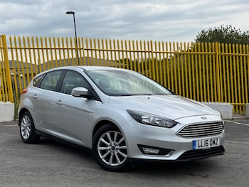 2016 (16) - 1.0T EcoBoost Titanium Euro 6 (s/s) 5dr