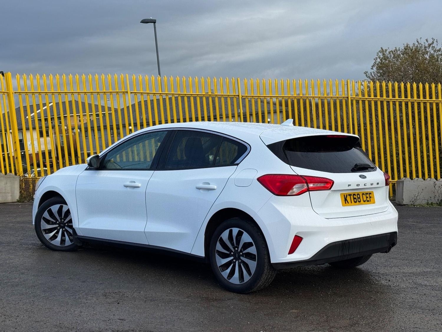 Used Ford Focus 2018 for sale - 76898448: Photo 2