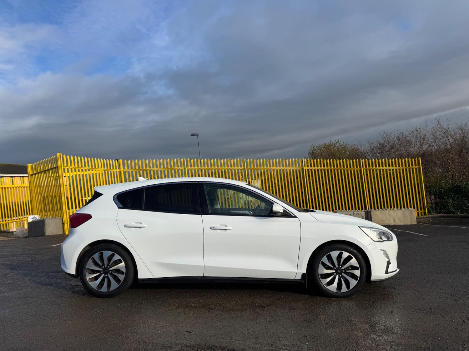 Used Ford Focus 2018 for sale - 76898448: Photo 4