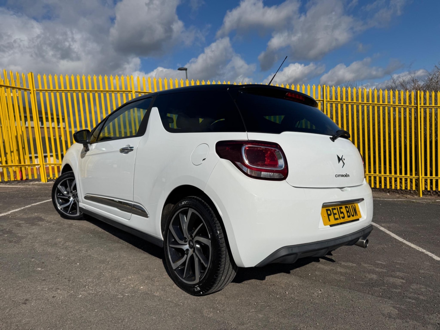 Used Citroen DS3 2015 for sale - 76528118: Photo 2